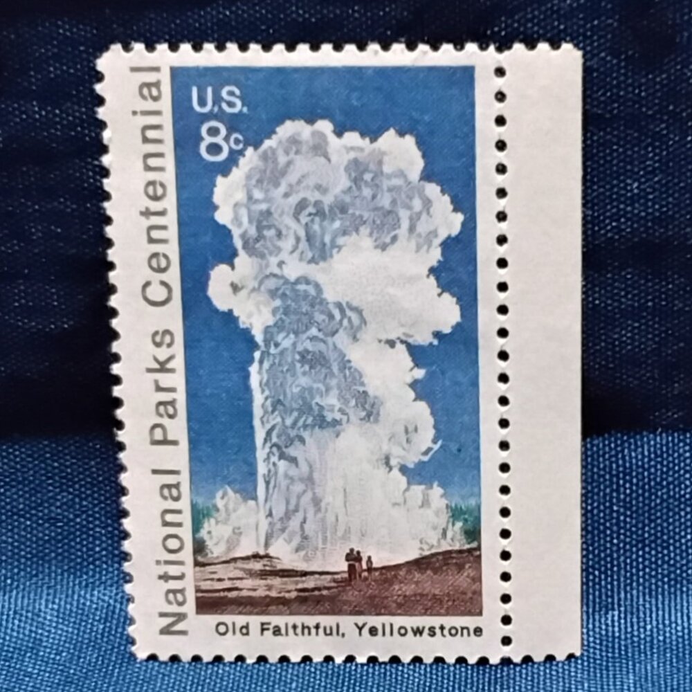 Uncirculated USA 1973 National Parks Centennial: Old Faithful 8 Cent Stamp!!